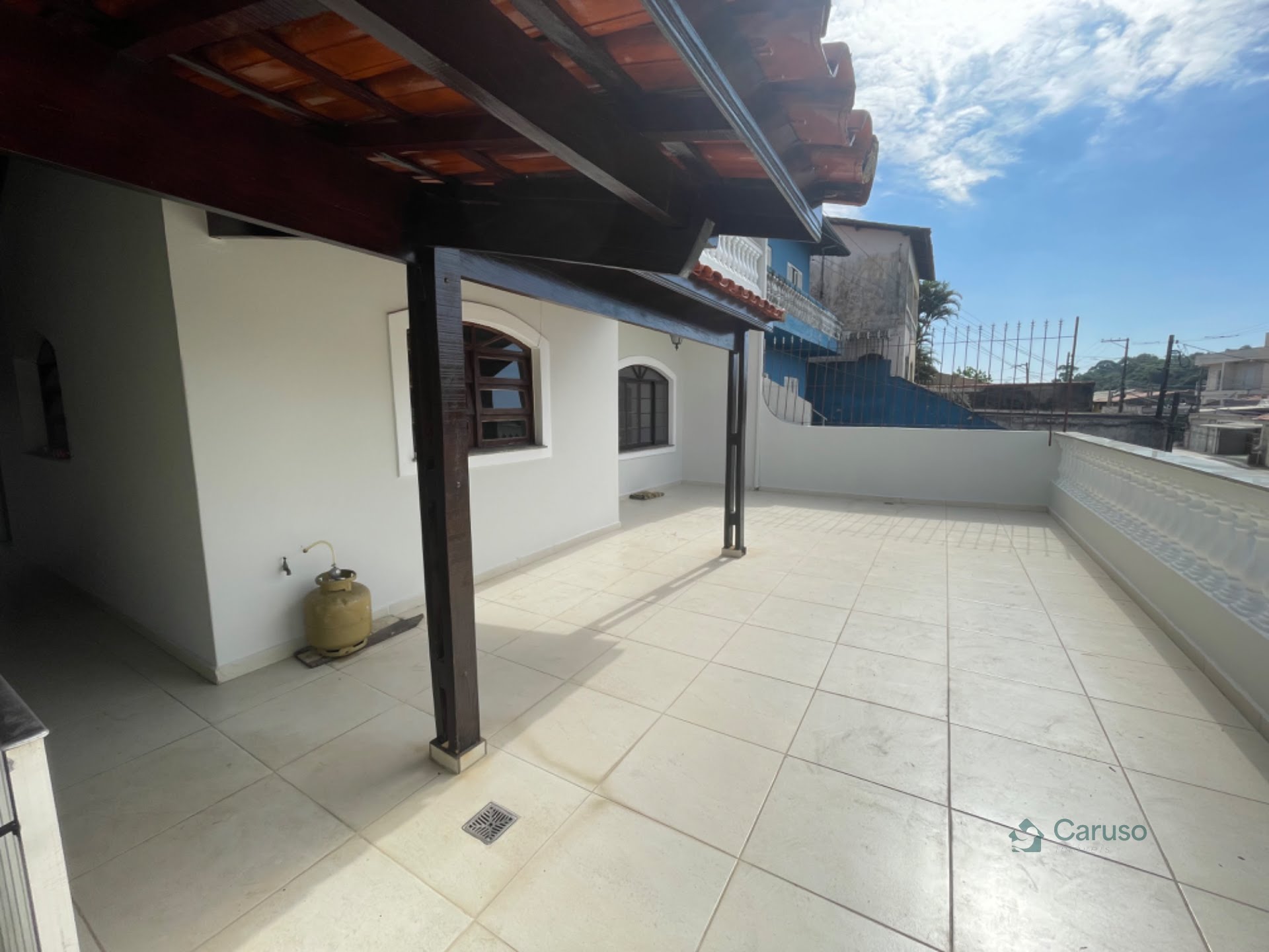Casa à venda com 3 quartos, 1 suíte, 6 vagas e 390m² no Center Ville, Arujá (SP) — foto 5 de 14