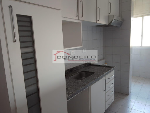 Apartamento em Vila Invernada  -  São Paulo
