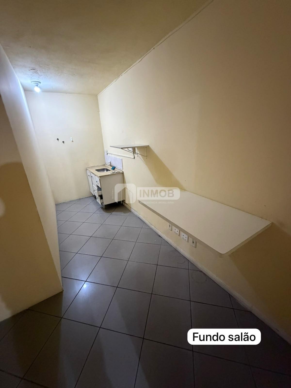 Comercial para alugar com 4 banheiros e 350m² no Centro, Taubaté (SP) — foto 10 de 19