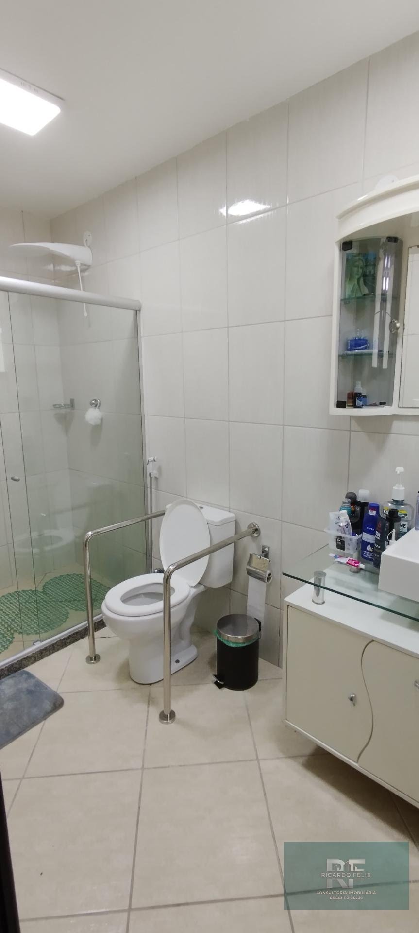 Casa à venda com 5 quartos, 2 suítes, 3 vagas e 560m² no Costazul, Rio das Ostras (RJ) — foto 19 de 30