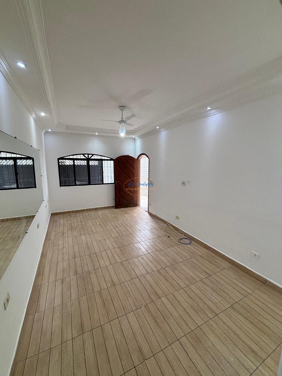 Casa à venda com 2 quartos, 1 suíte, 2 vagas e 150m² no Vila Assuncao, Praia Grande (SP) — foto 4 de 23