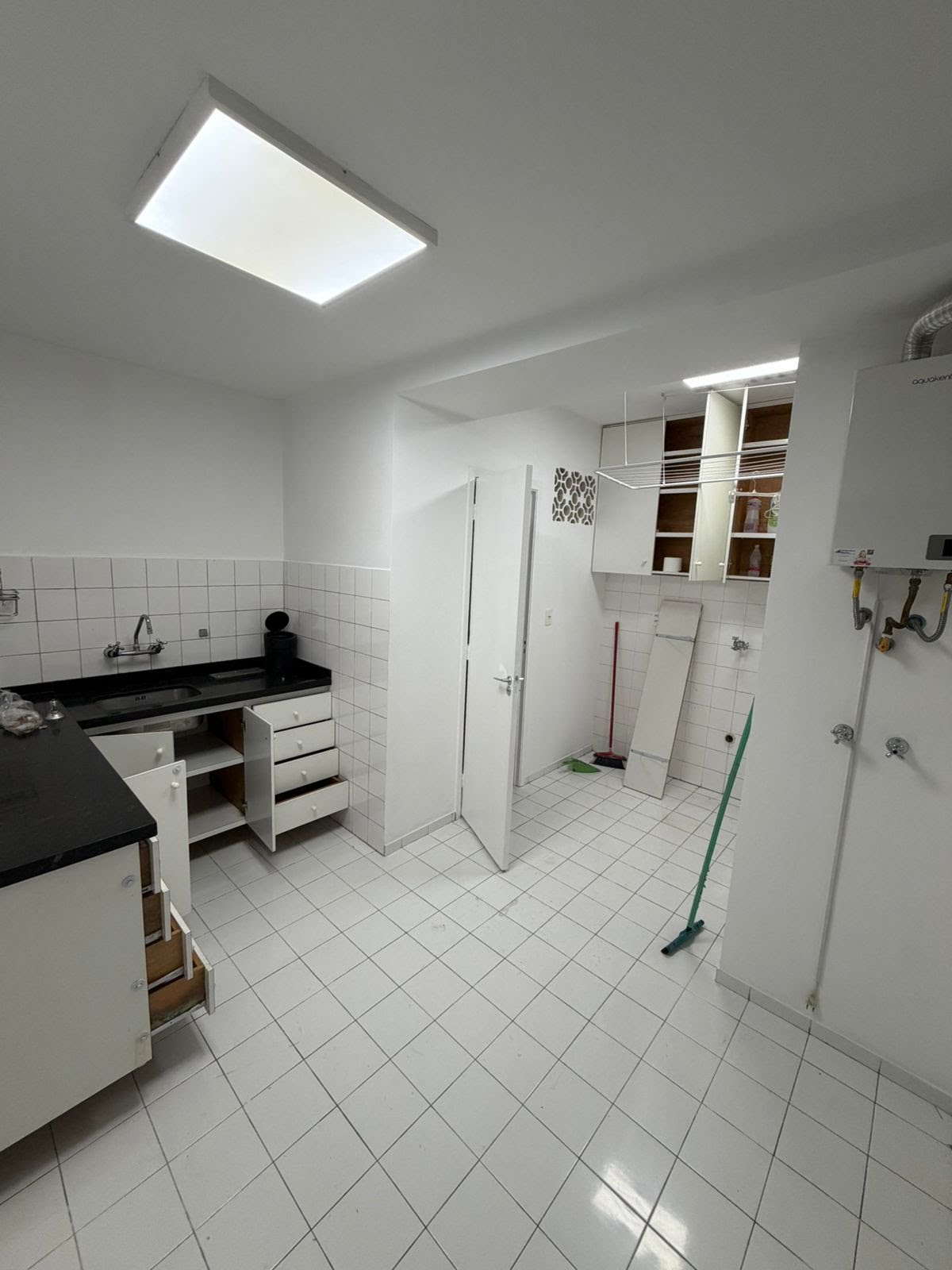 Apartamento para alugar com 2 quartos, 2 banheiros, 1 vaga e 130m² no Pinheiros, São Paulo (SP) — foto 8 de 9