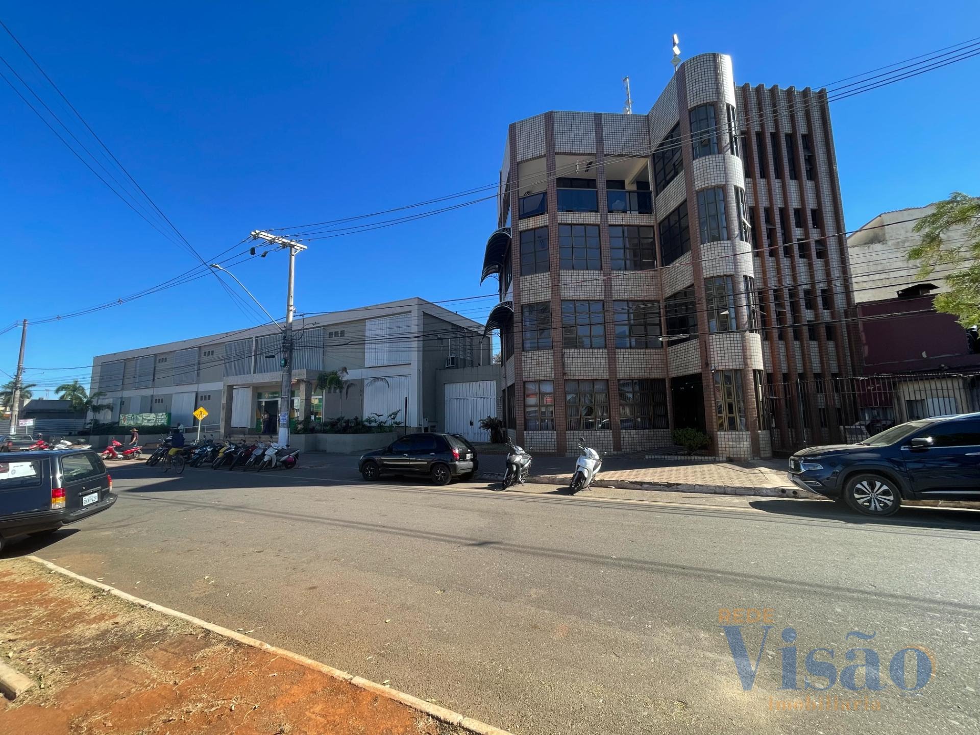 Casa à venda com 760m² no Centro, Paracatu (MG) — foto 3 de 6