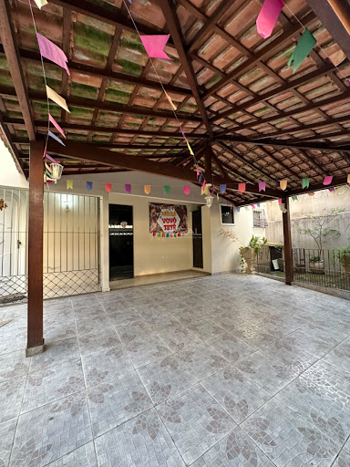Garagem e entrada no térreo 