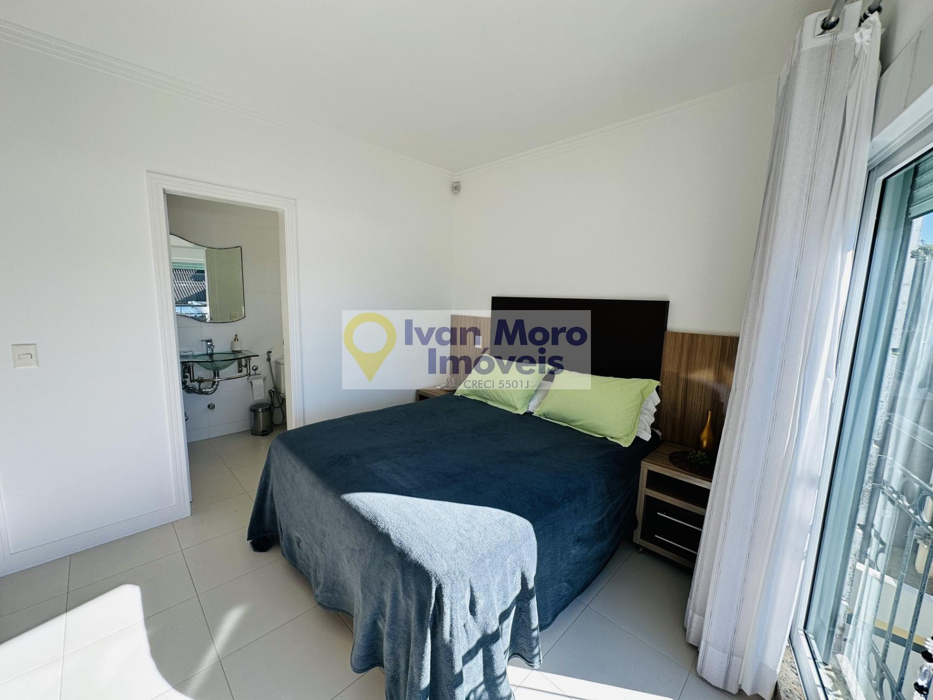 Apartamento à venda com 2 quartos, 2 suítes, 2 vagas e 85m² no Canasvieiras, Florianópolis (SC) — foto 24 de 28