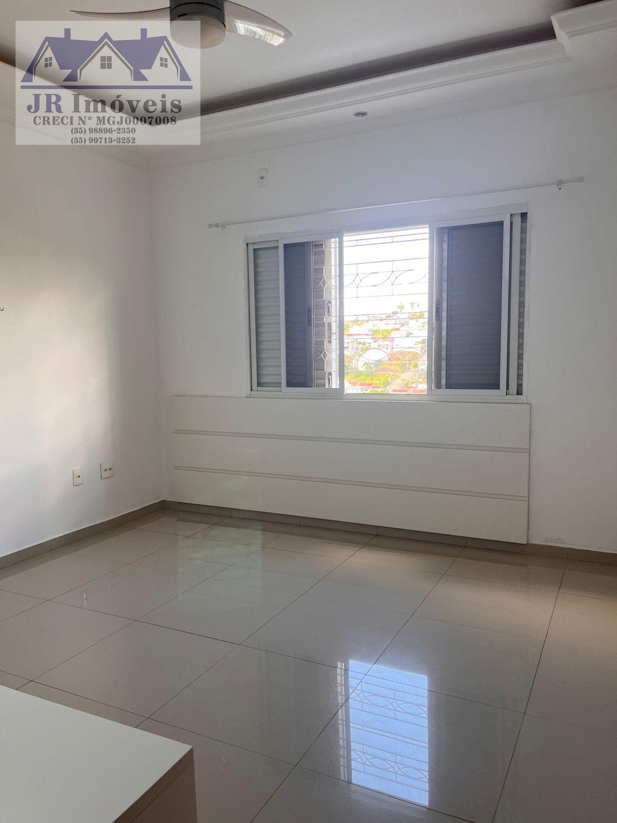 Casa à venda com 4 quartos, 1 suíte, 4 vagas e 190m² no Sossêgo, Piranguinho (MG) — foto 19 de 30