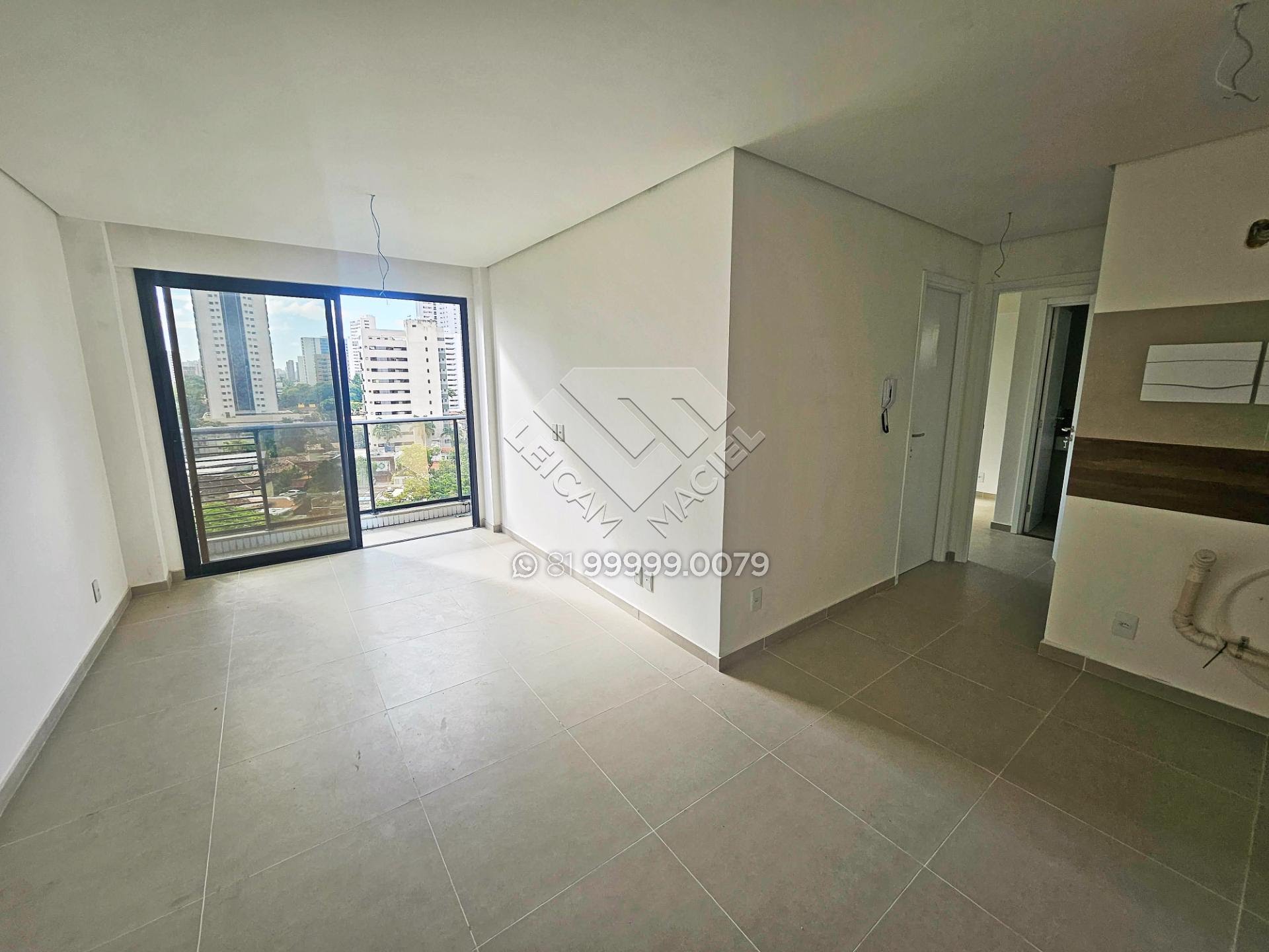 Apartamento à venda com 2 quartos, 1 banheiro, 1 vaga e 49m² no Casa Forte, Recife — foto principal