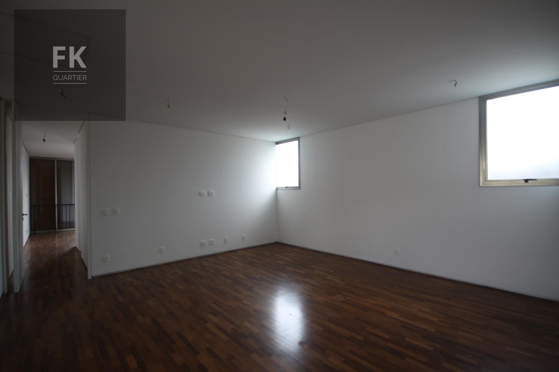 Casa à venda com 5 quartos, 5 suítes, 5 vagas e 646m² no Alphaville Residencial Um, Barueri (SP) — foto 13 de 16