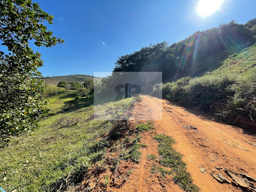 Sítio em Estrada Cataguases x Santana  -  Cataguases