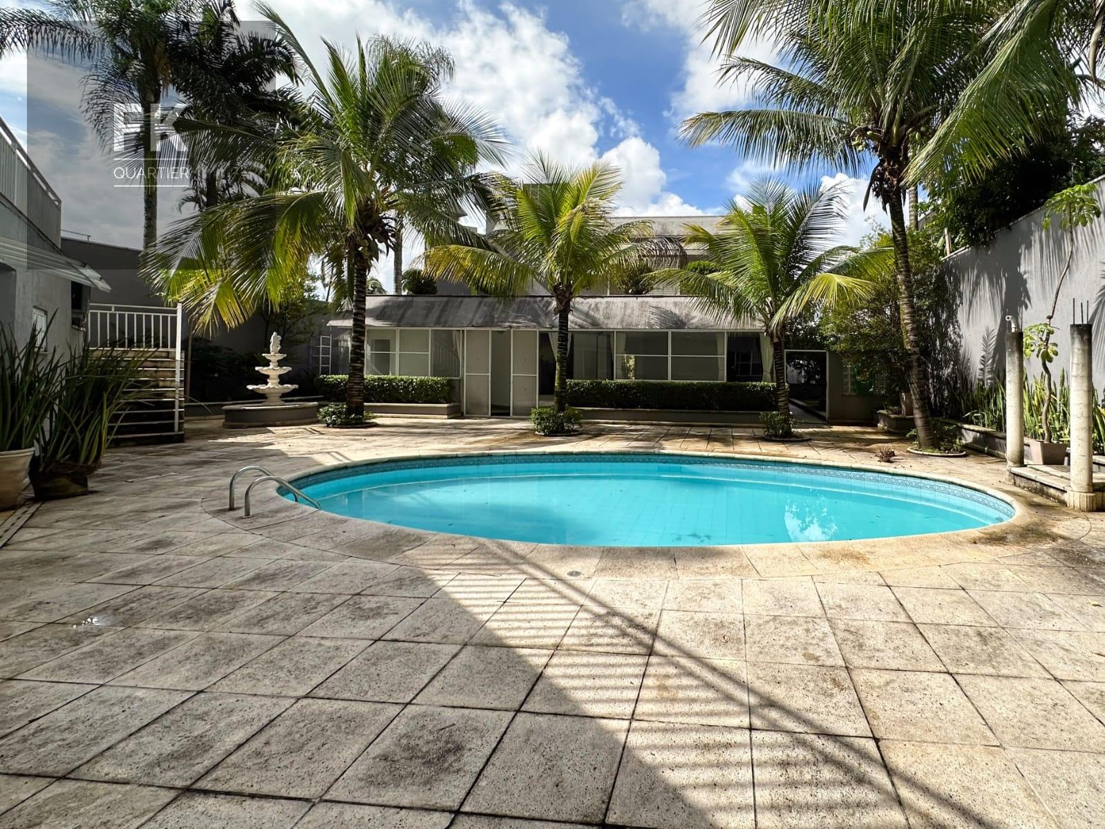 Casa à venda com 4 quartos, 4 suítes, 8 vagas e 1165m² no Alphaville Residencial Um, Barueri (SP) — foto 2 de 30