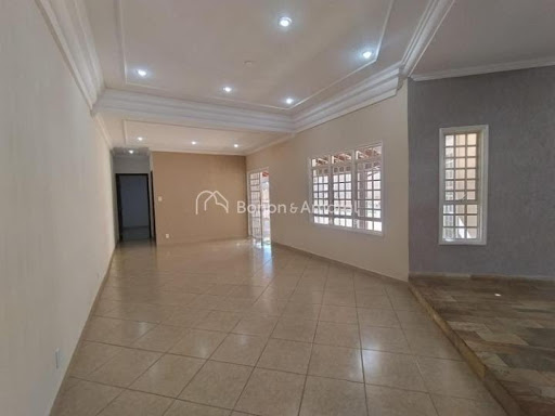 Casa, 4 quartos, 350 m² - Foto 2