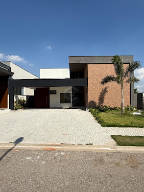 Casa à venda em Vila Martins, Itu | 4 suítes, 237m²