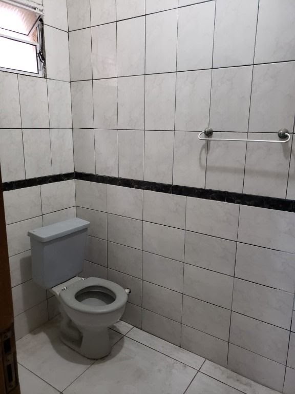 Casa à venda com 4 quartos, 1 suíte e 230m² no Condomínio Country Club, Arujá (SP) — foto 14 de 18