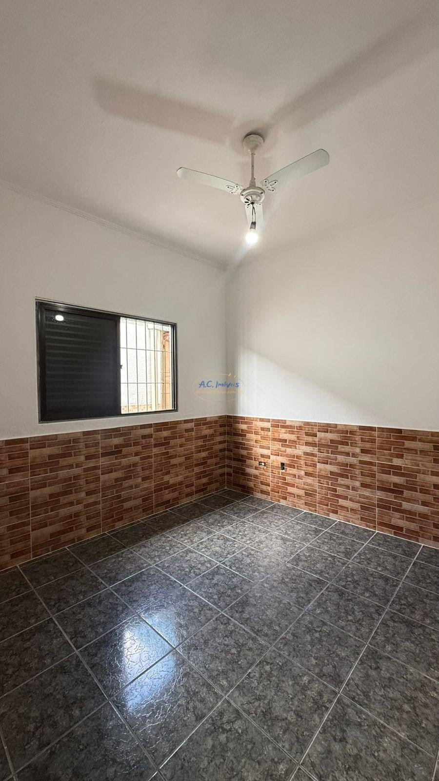 Casa à venda com 2 quartos, 1 suíte, 2 vagas e 70m² no Cidade Ocian, Praia Grande (SP) — foto 21 de 28