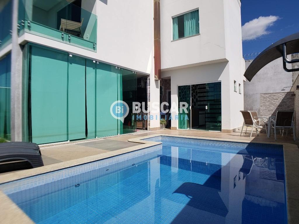 Casa à venda com 4 quartos, 3 suítes, 2 vagas e 346m² no Papagaio, Feira de Santana (BA) — foto 7 de 21