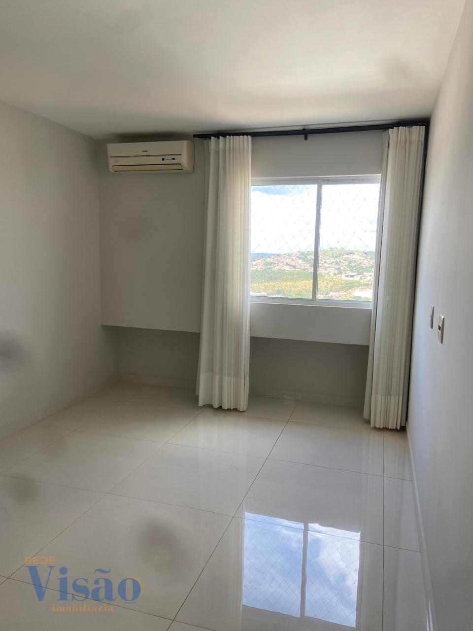 Apartamento à venda com 3 quartos, 1 suíte, 2 vagas e 100m² no Centro, Paracatu (MG) — foto 8 de 30