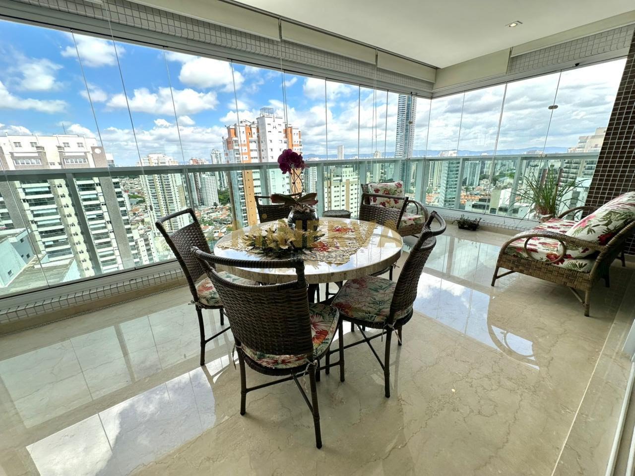 Apartamento à venda com 3 quartos, 3 suítes, 4 vagas e 218m² no Vila Regente Feijó, São Paulo (SP) — foto 12 de 24