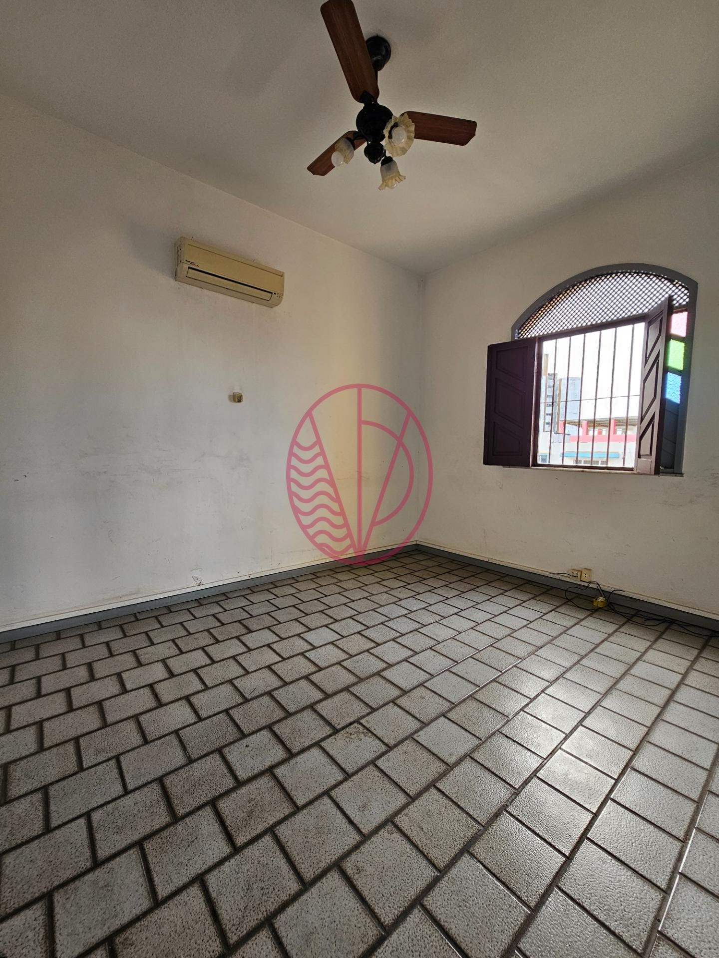 Casa para alugar com 7 quartos, 3 banheiros, 1 vaga e 251m² no Brotas, Salvador (BA) — foto 6 de 30