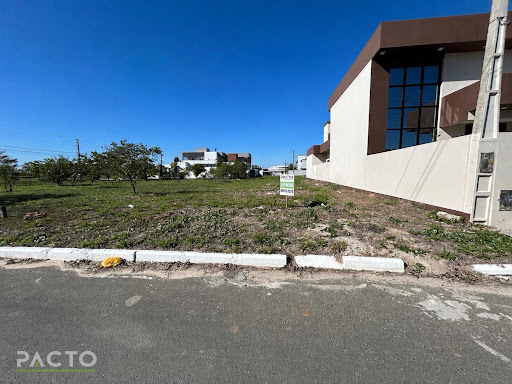 Terreno à venda em Caverazinho, Araranguá por R$ 284 mil