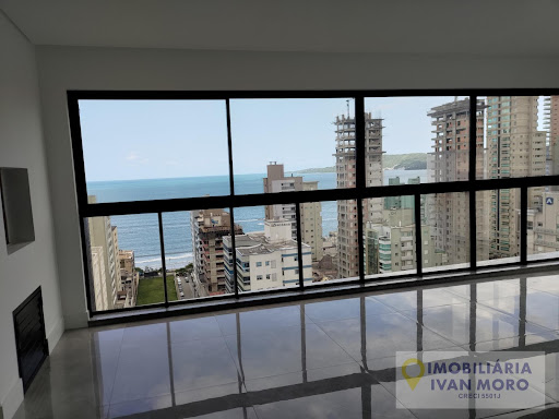 Apartamento  à venda em Meia Praia  -  Itapema, SC.