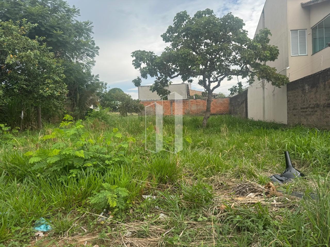 Terreno à venda com 408m² de terreno no Jardim Presidente, Goiânia — foto principal