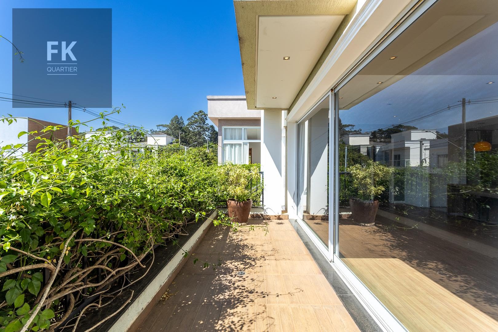 Casa à venda com 3 quartos, 3 suítes, 4 vagas e 245m² no Alphaville, Santana de Parnaíba (SP) — foto 15 de 26