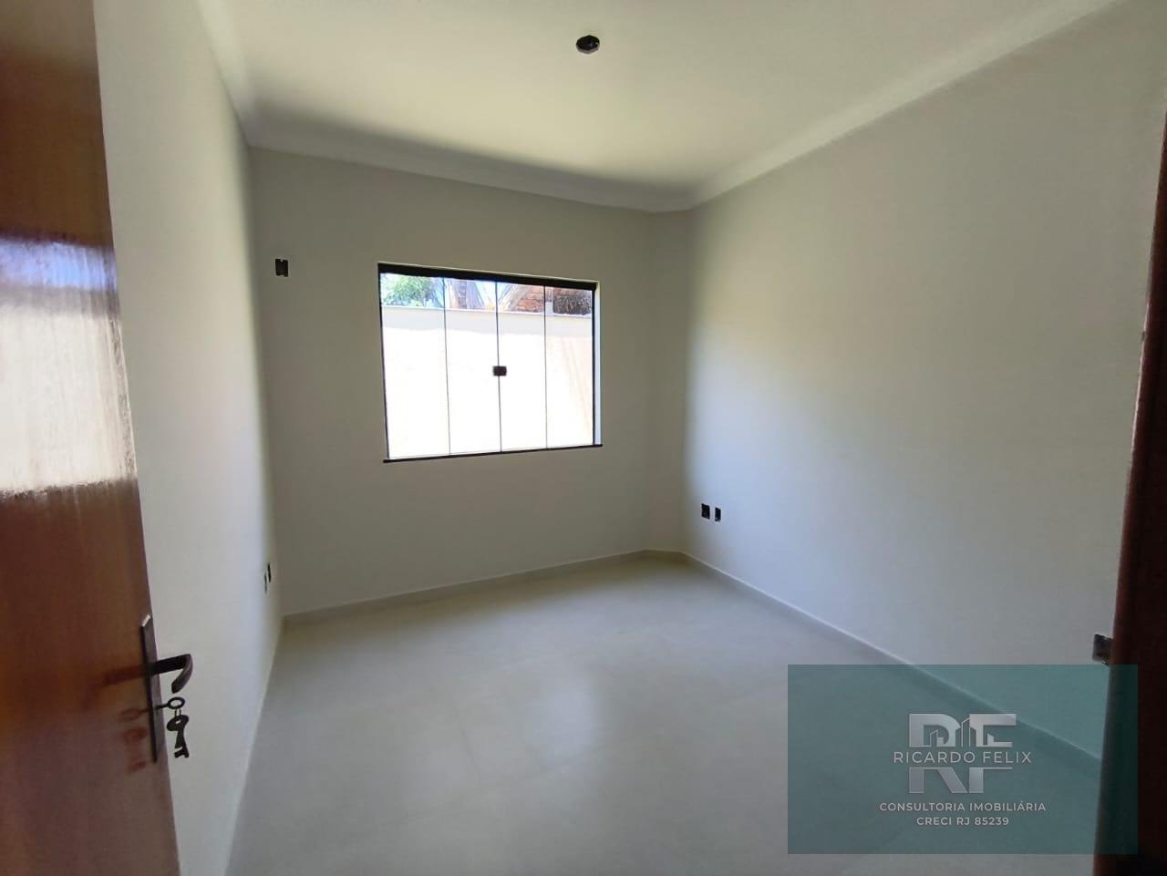 Casa à venda com 3 quartos, 1 suíte, 2 vagas e 200m² no Enseada das Gaivotas, Rio das Ostras (RJ) — foto 17 de 21