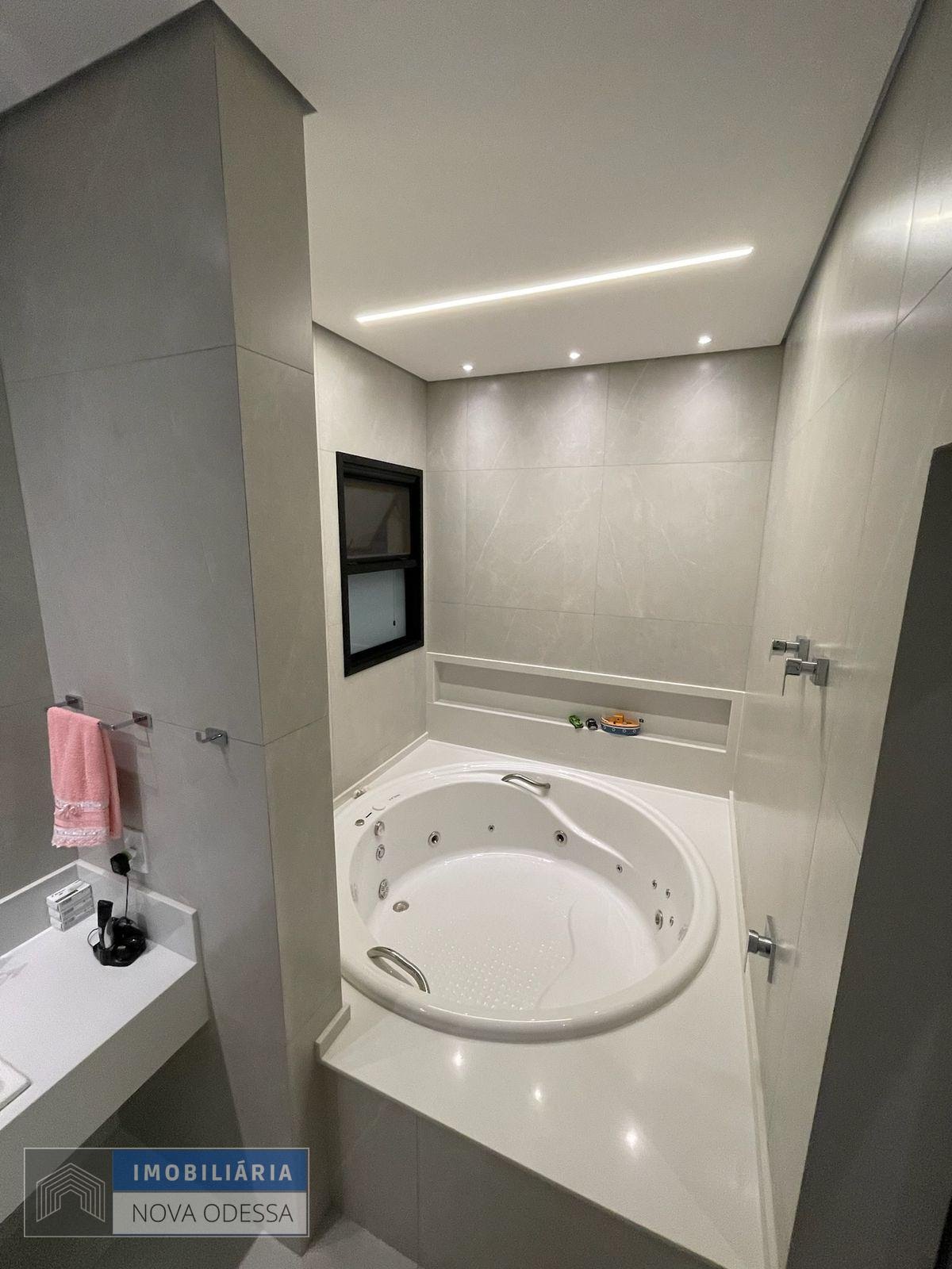 Casa à venda com 3 quartos, 3 suítes, 4 vagas e 356m² no Estância Hípica, Nova Odessa (SP) — foto 14 de 16