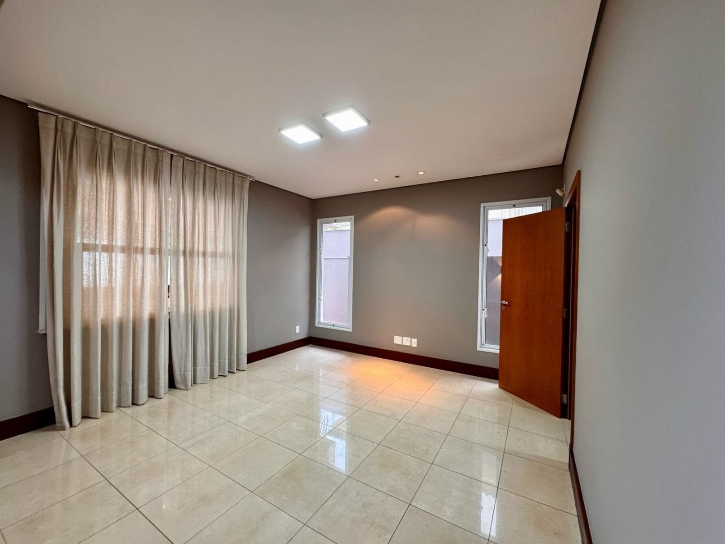 Casa para alugar com 3 quartos, 3 suítes, 3 vagas e 333m² no Jardim Botânico, Ribeirão Preto (SP) — foto 22 de 30