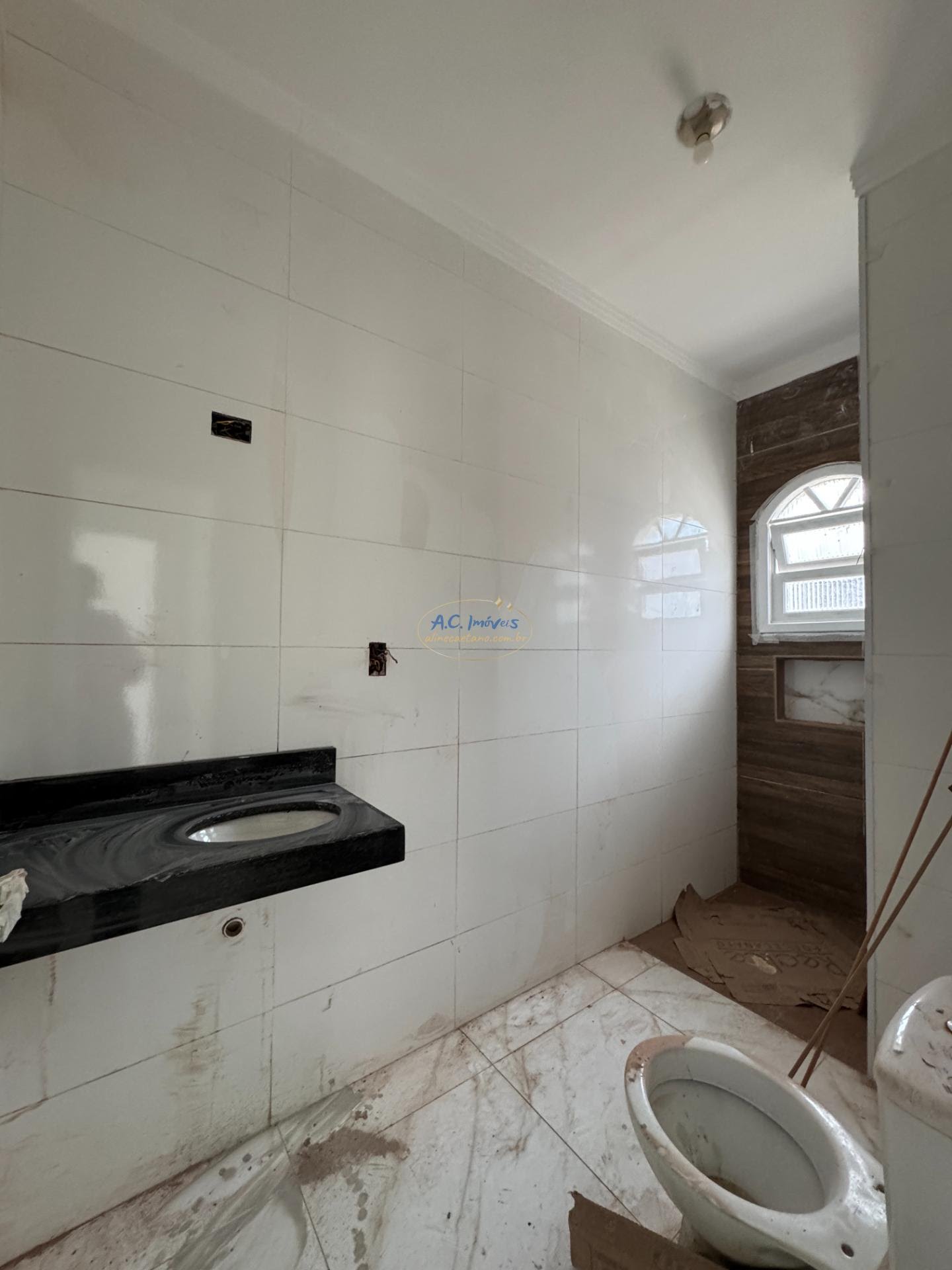 Casa à venda com 4 quartos, 3 suítes, 6 vagas e 435m² no Solemar, Praia Grande (SP) — foto 15 de 29