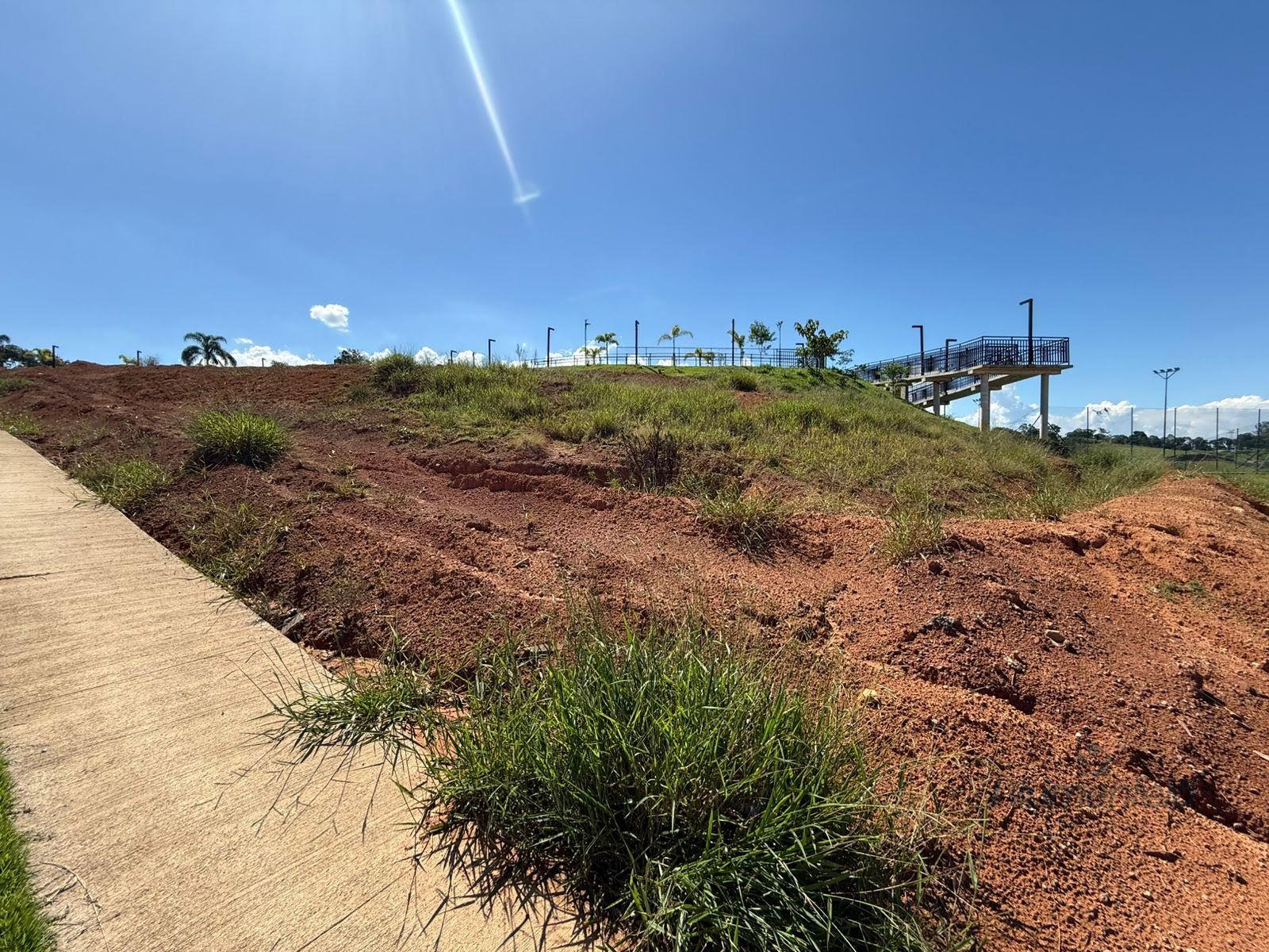 Terreno à venda com 312m² de terreno no Reserva Arujá, Arujá — foto principal