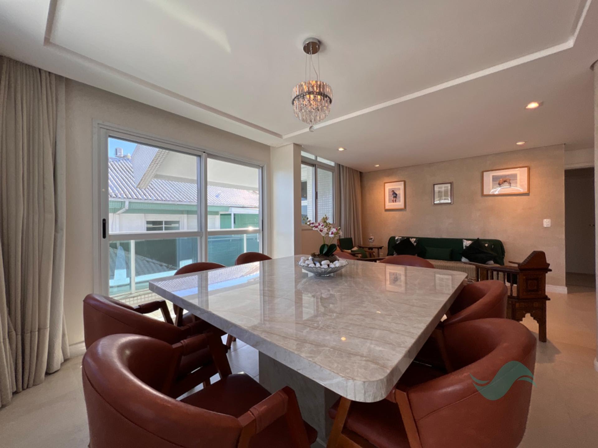 Cobertura à venda com 4 suítes, 3 vagas e 198m² no Jurerê, Florianópolis (SC) — foto 18 de 28