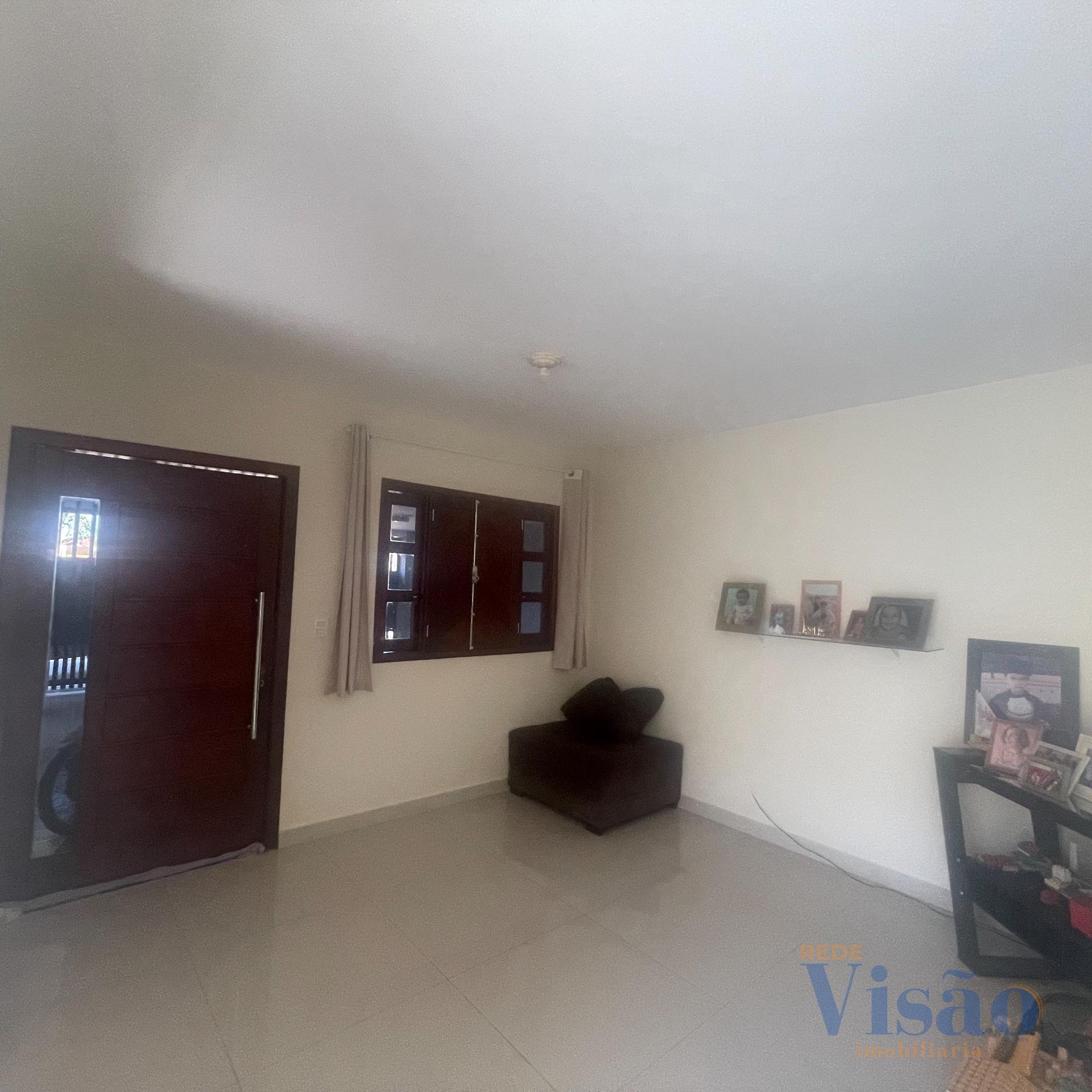 Casa à venda com 3 quartos, 1 suíte, 2 vagas e 150m² no Bairro Vila Mariana, Paracatu (MG) — foto 9 de 27