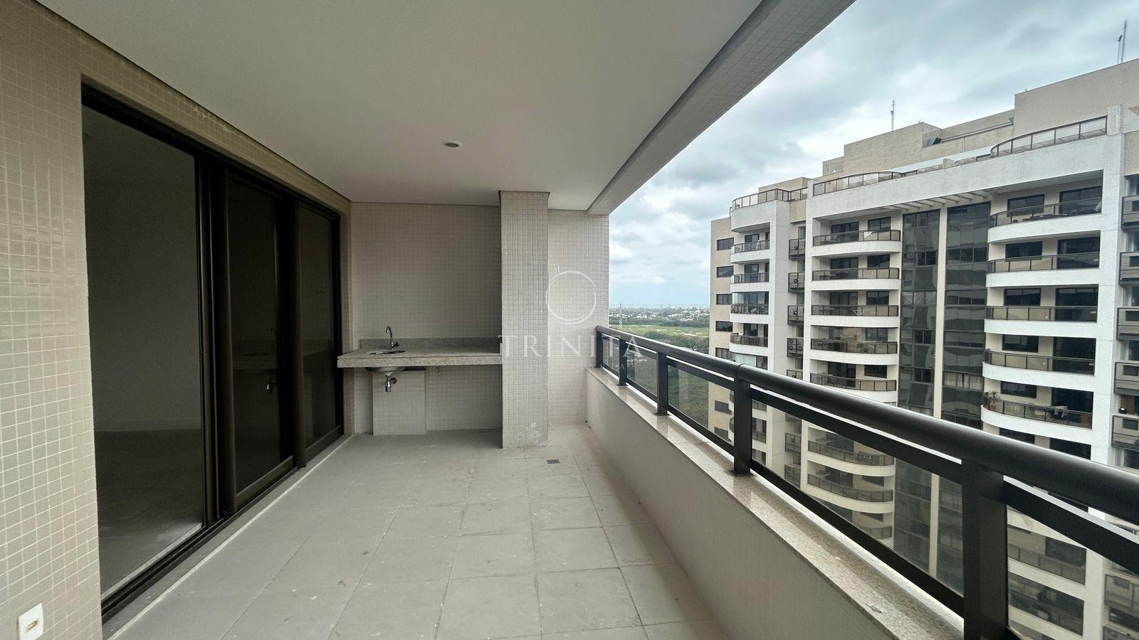 varanda- trinitaimobiliaria-elos-ilhapura