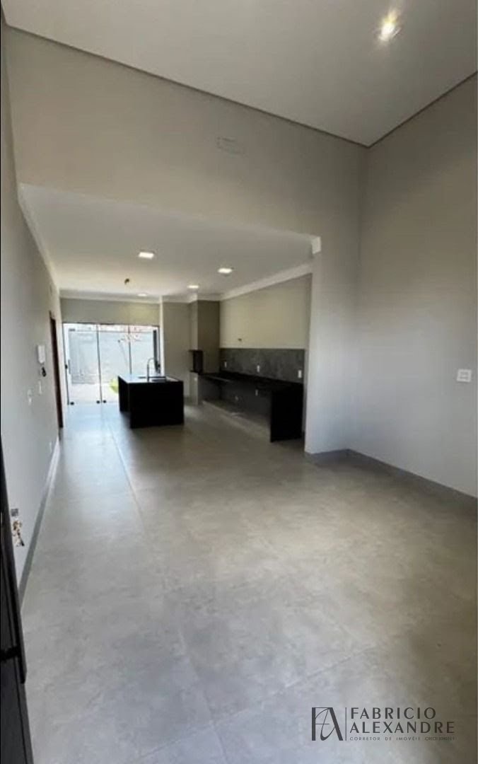 Casa à venda com 3 quartos, 2 banheiros, 2 vagas e 126m² no Set Sul II, São José do Rio Preto — foto principal