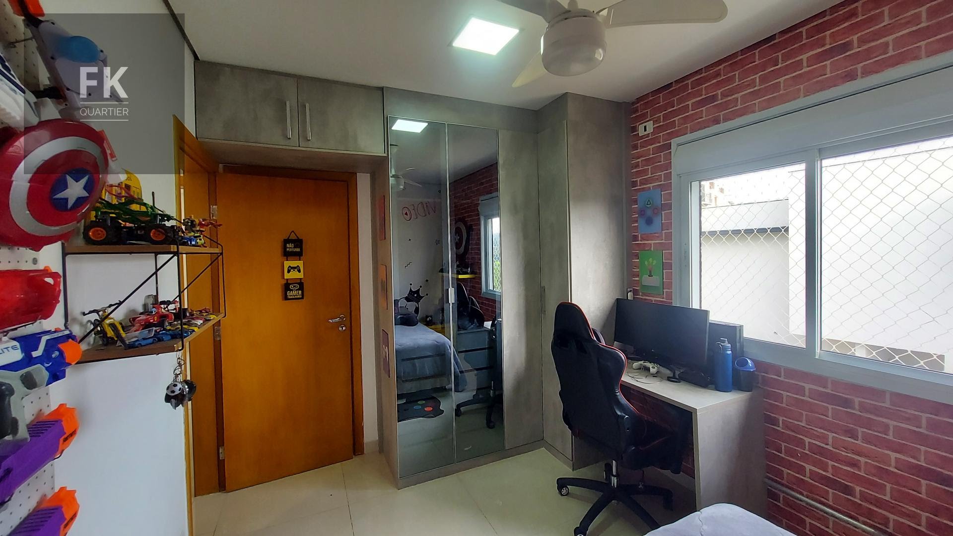 Casa à venda com 3 quartos, 3 suítes, 4 vagas e 268m² no Suru, Santana de Parnaíba (SP) — foto 15 de 29
