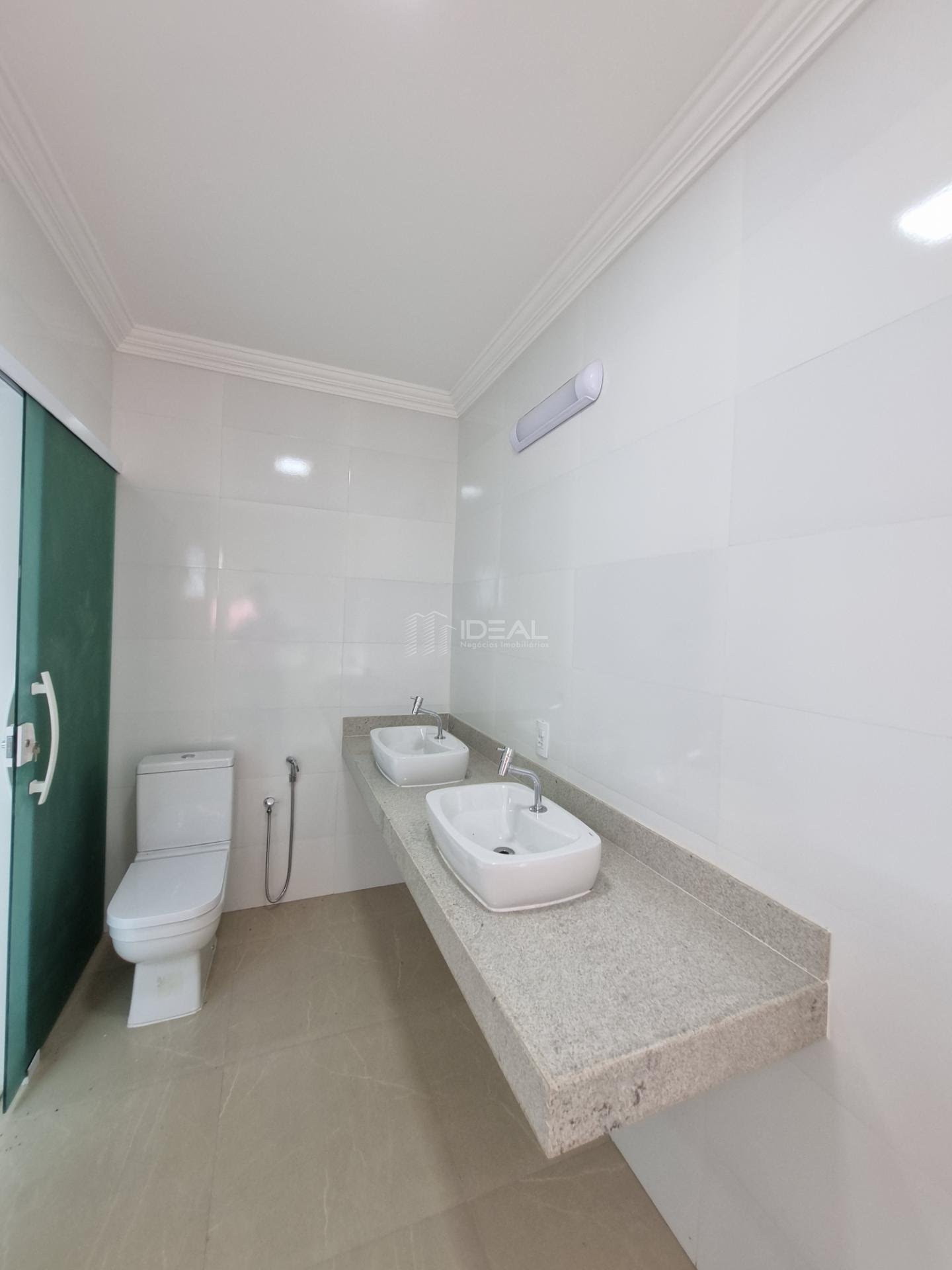 Casa à venda com 3 quartos, 1 suíte, 4 vagas e 134m² no Parque California, Campos dos Goytacazes (RJ) — foto 22 de 23