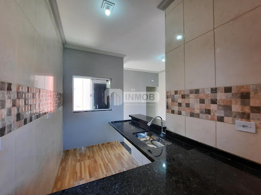 Casa à Venda em Esplanada Santa Terezinha, Taubaté, 3 Quartos