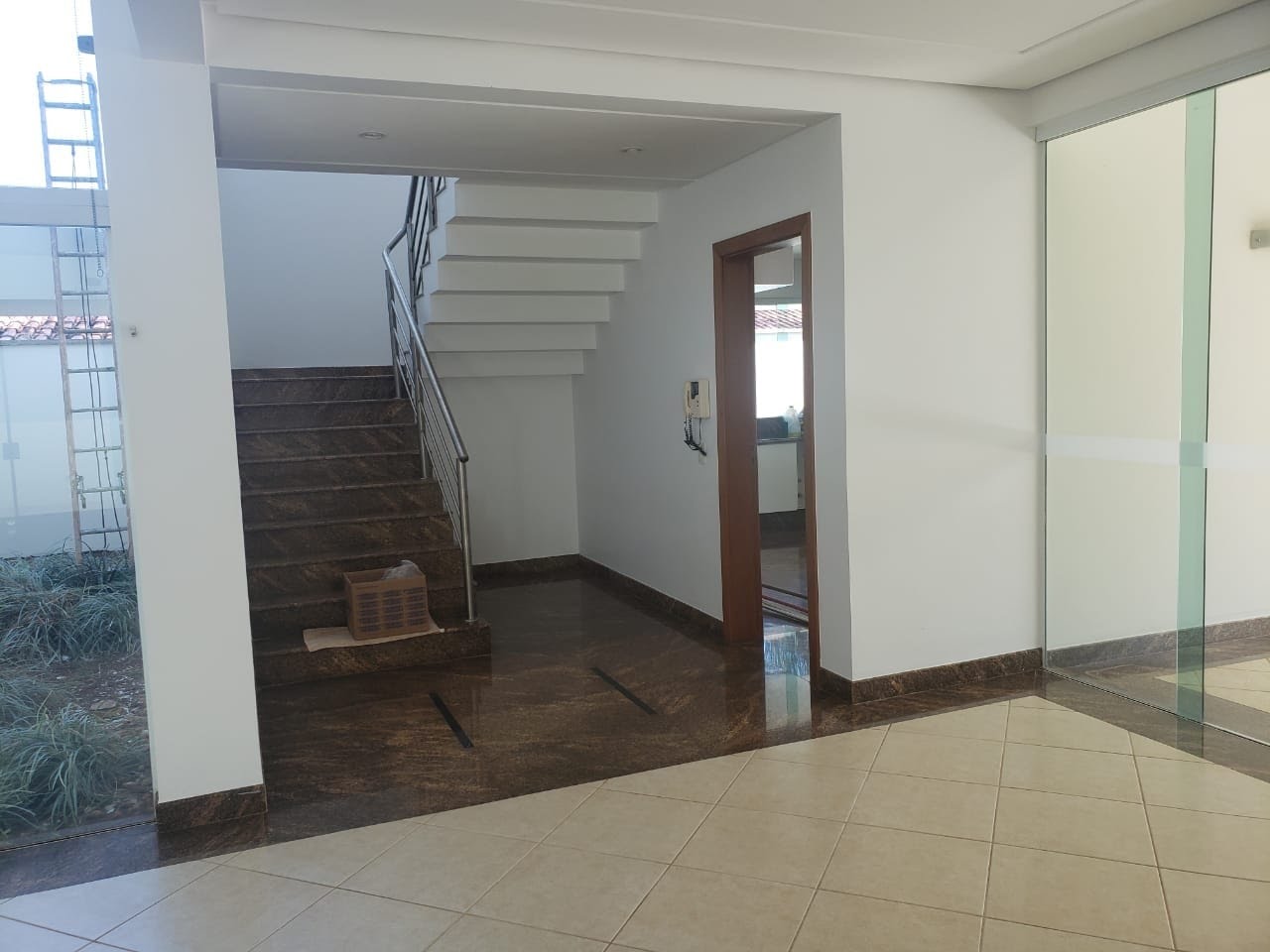 sobrado-a-venda-4-quartos-4-suites-5-vagas-morada-