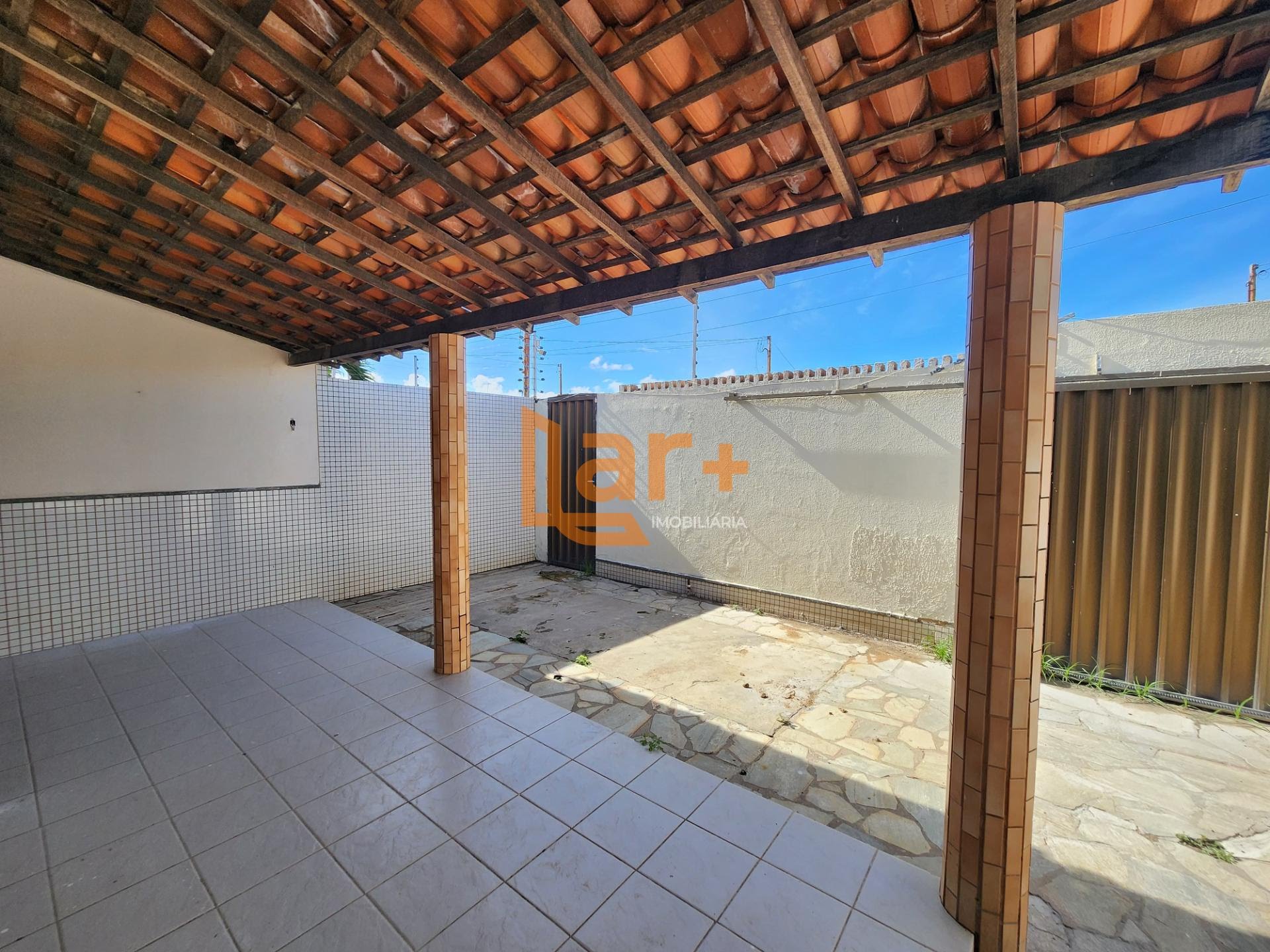 Casa à venda com 2 quartos, 1 suíte, 5 vagas e 200m² no Santa Maria, Aracaju (SE) — foto 8 de 16