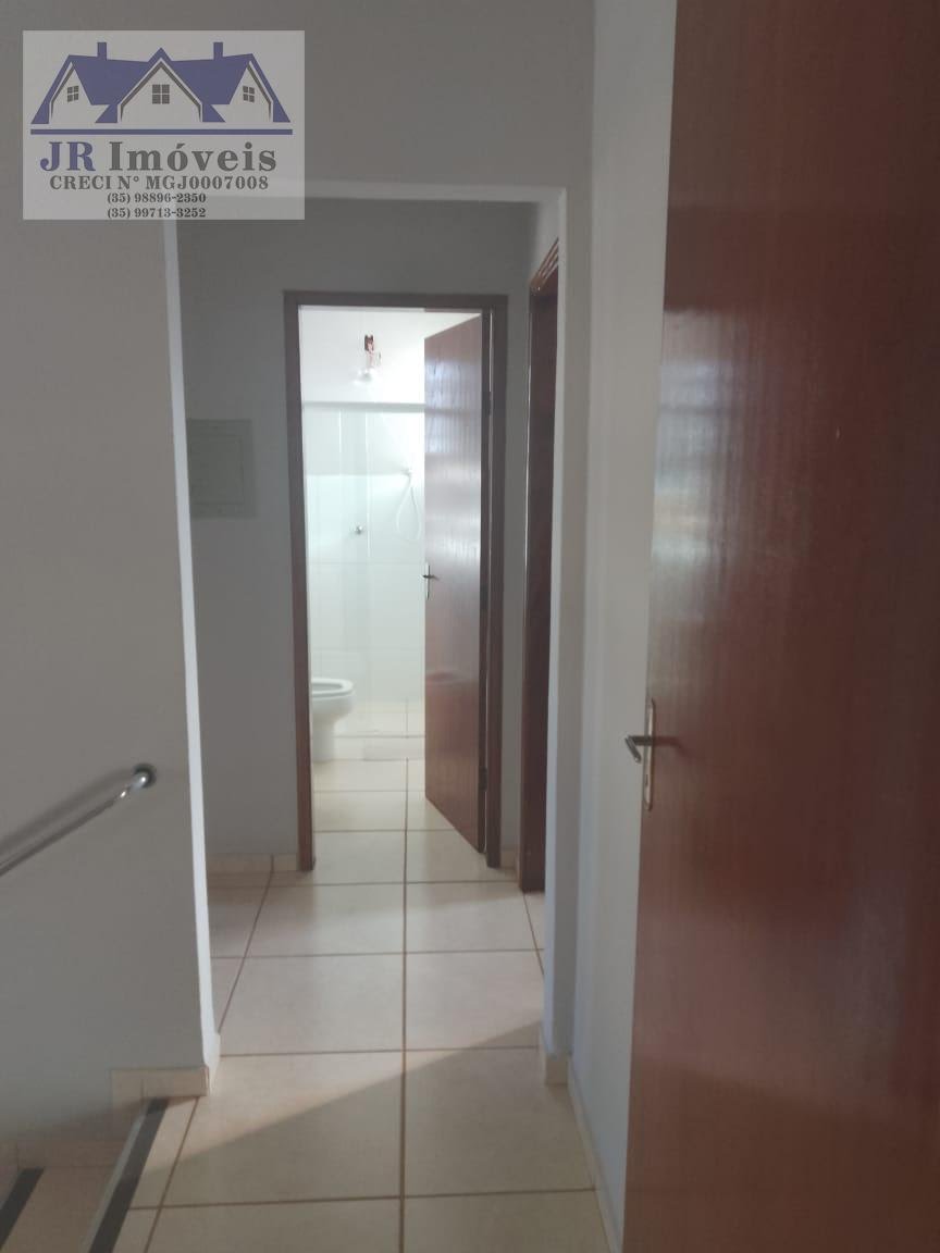 Casa à venda com 3 quartos, 1 suíte, 2 vagas e 300m² no Monte Castelo, Piranguçu (MG) — foto 14 de 25