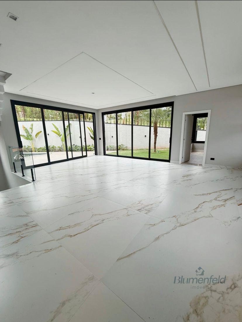 Casa à venda com 5 suítes, 12 vagas e 464m² no Parquelandia, Mogi das Cruzes (SP) — foto 25 de 27