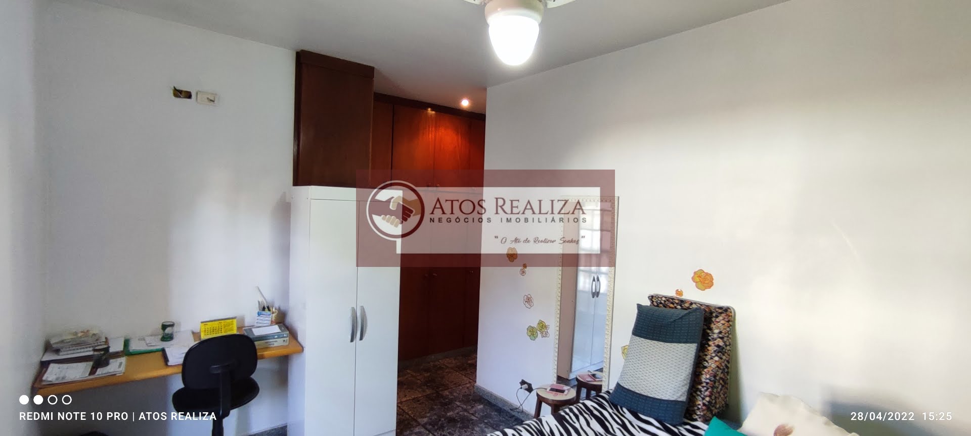Casa à venda com 3 quartos, 4 suítes, 3 vagas e 250m² no Interlagos, São Paulo (SP) — foto 23 de 30