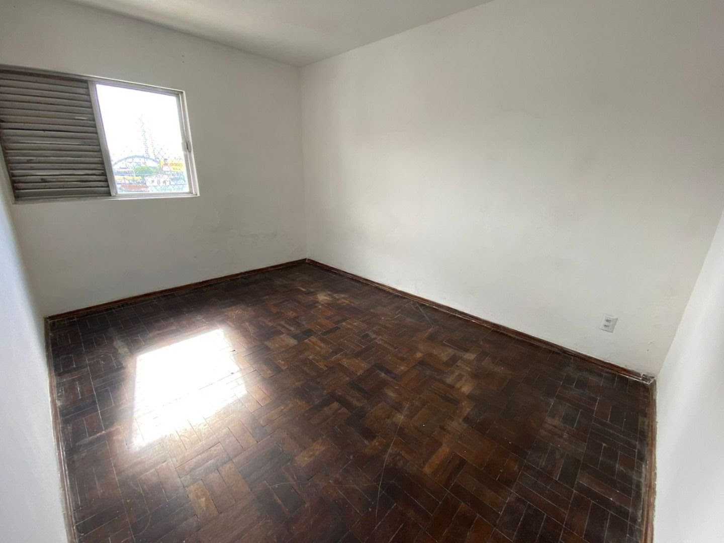 Apartamento à venda com 4 quartos, 1 banheiro, 1 vaga e 110m² no Madalena, Recife (PE) — foto 5 de 10