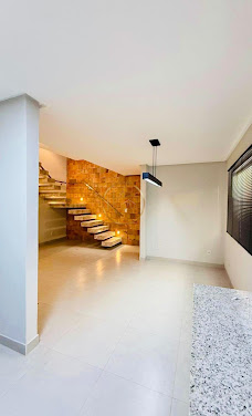 Casa à Venda em Porto Seguro: 3 Dorms, 2 Suítes, Centro, 90m²