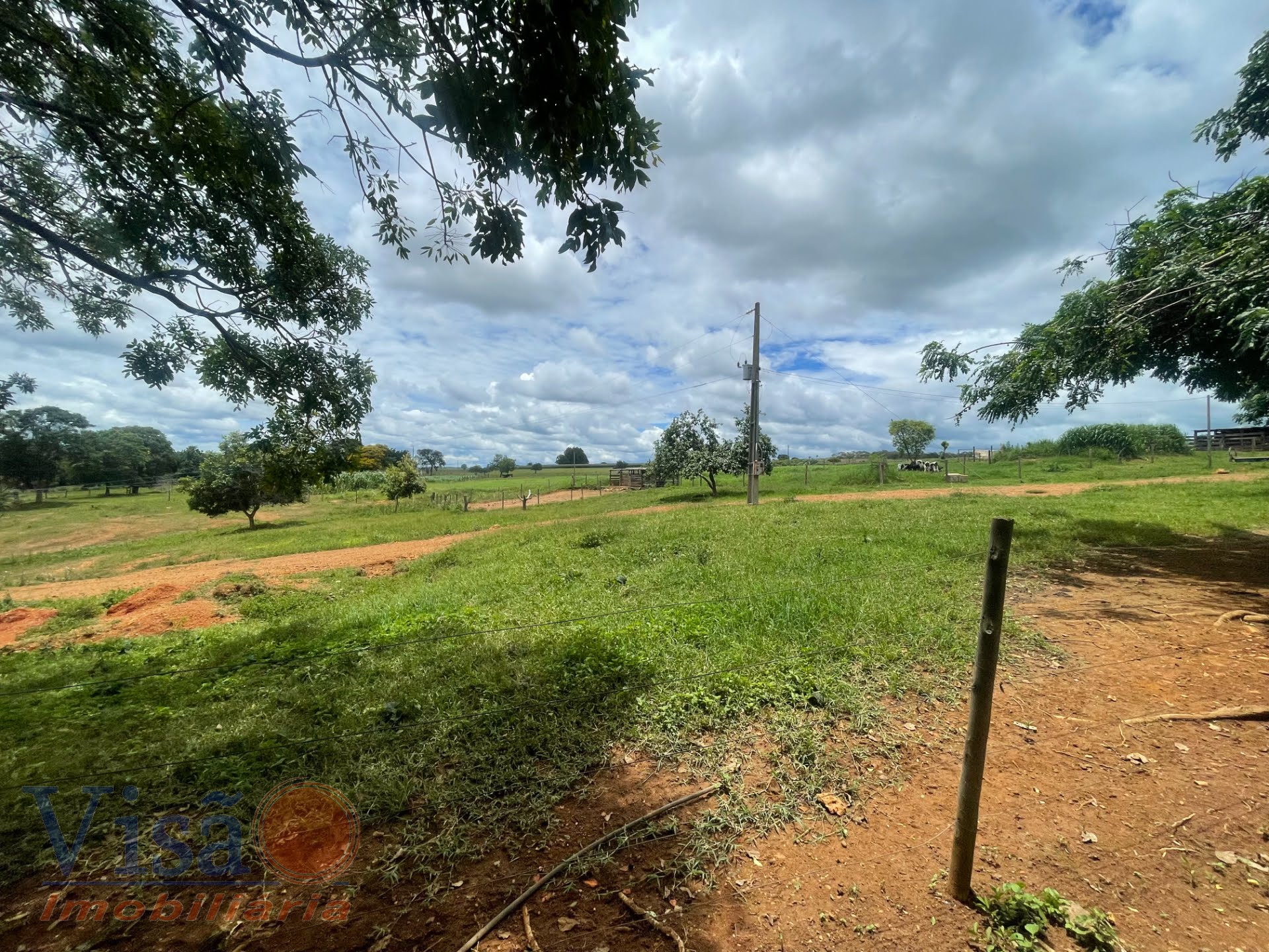 Rural à venda com 90m² de terreno no Área Rural de Paracatu, Paracatu (MG) — foto 12 de 23