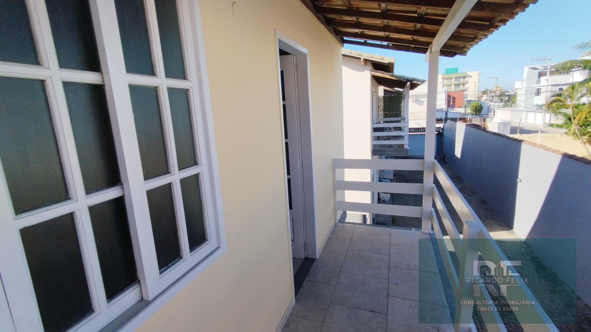 Casa à venda com 3 quartos, 2 suítes, 2 vagas e 110m² no Costazul, Rio das Ostras (RJ) — foto 3 de 23