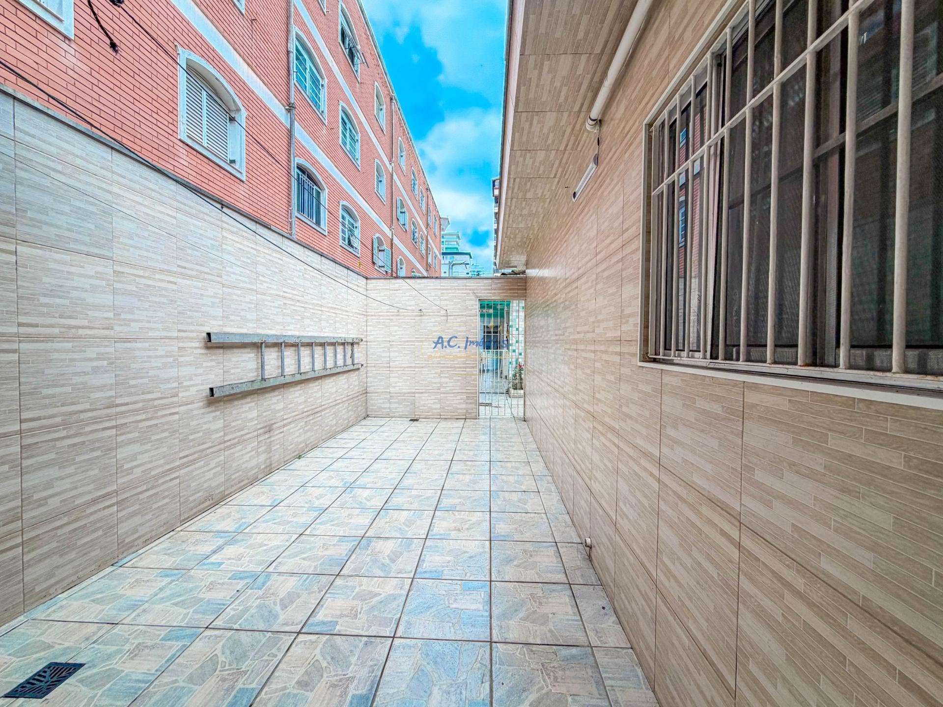 Casa à venda com 1 quarto, 1 banheiro, 1 vaga e 50m² no Canto do Forte, Praia Grande (SP) — foto 11 de 12