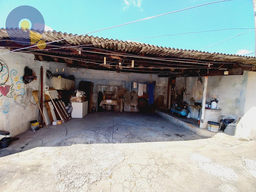 Casa com potencial para dois alugueis (residencial e comercial)