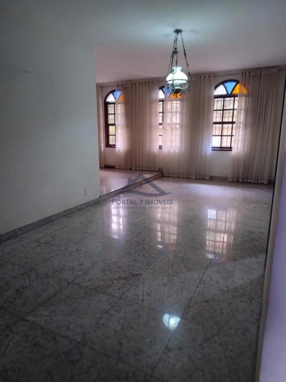 Casa à venda com 3 quartos, 1 suíte, 4 vagas e 297m² no Jardim Cambui, Sete Lagoas (MG) — foto 13 de 21